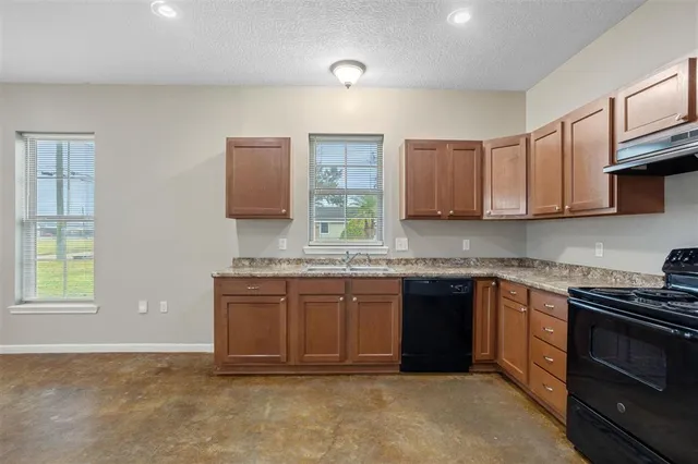 $955,000 | 513 West Lagrange Street, Lake Charles, LA 70605