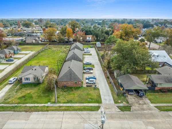 $955,000 | 513 West Lagrange Street, Lake Charles, LA 70605