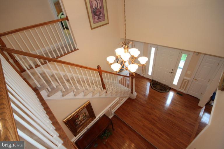 9382 Colbert Court Fairfax, VA 22032 - Photo 2 of 30 Interior (General)
