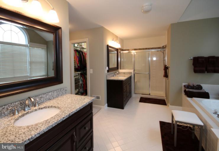 9382 Colbert Court Fairfax, VA 22032 - Photo 28 of 30 Bath (Master)