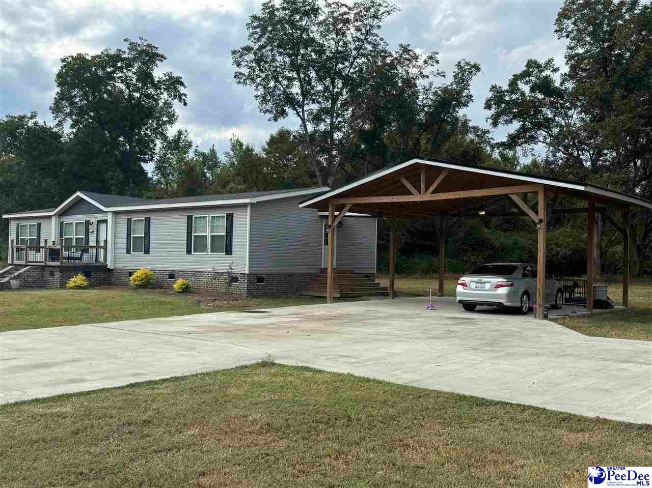 443 Oaky Point Road Latta, SC 29565 - Photo 2 of 21 Gallery Image 2