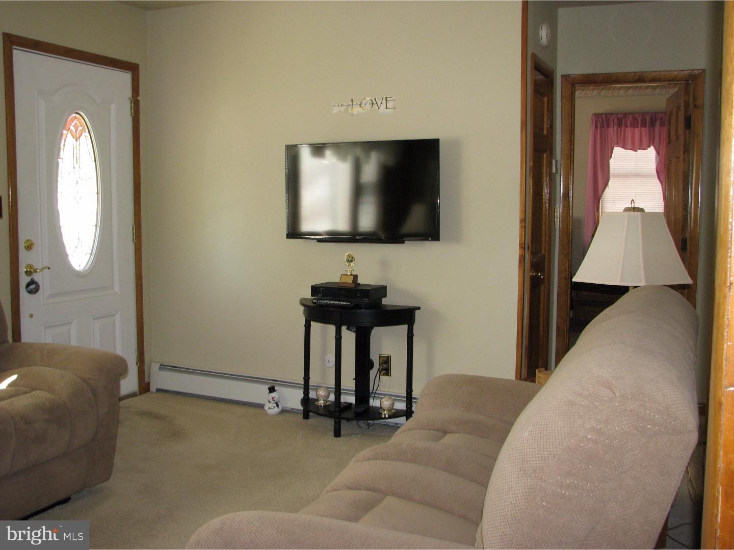711 Aldon Road Claymont, DE 19703 - Photo 3 of 25 Gallery Image 3