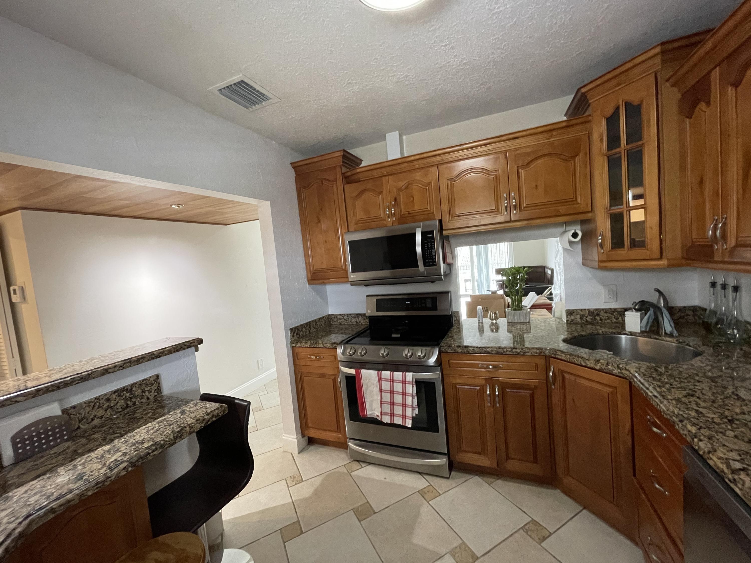 2980 Riverside Drive, Unit 3293 Coral Springs, FL 33065 - Photo 5 of 44 IMG_8209