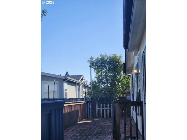 a house view with a outdoor space