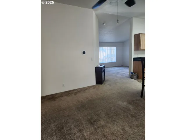 a view of livingroom