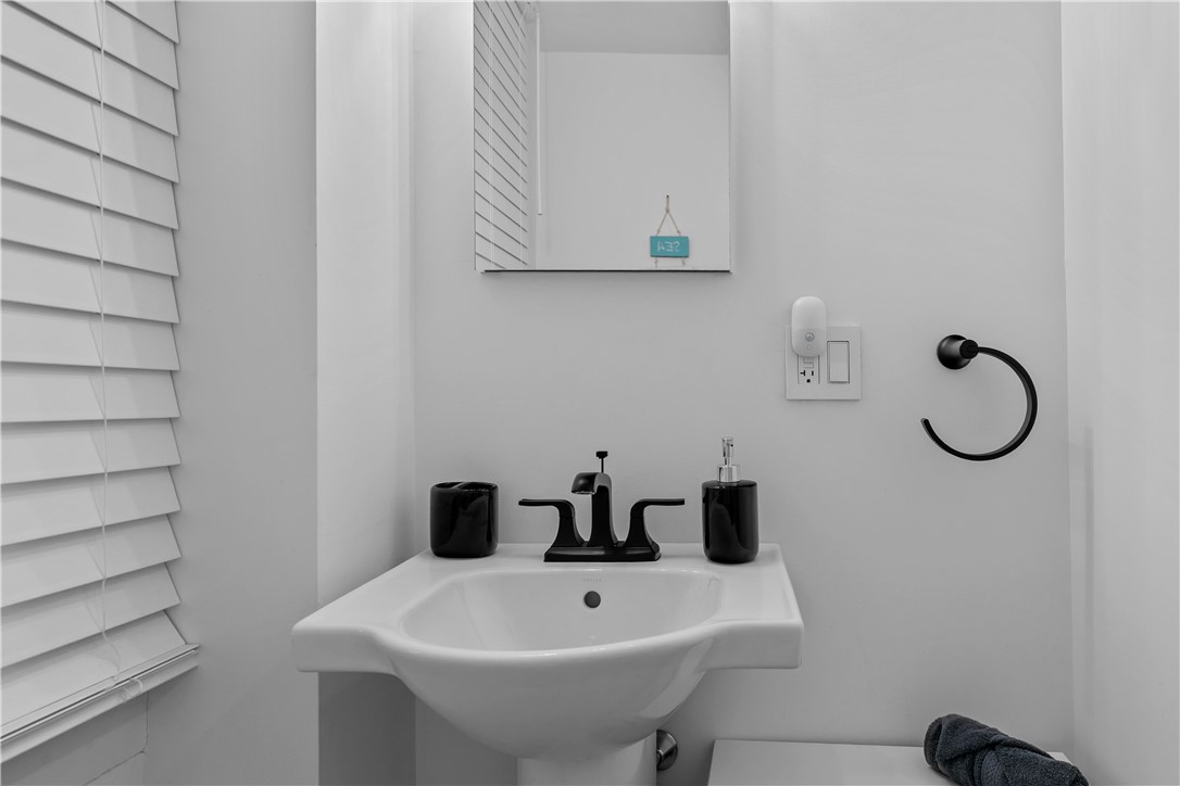 13 Sherman Street Newport, RI 02840 - Photo 14 of 50 Unit 1