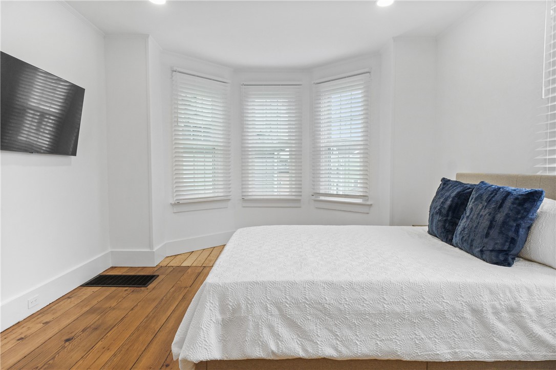 13 Sherman Street Newport, RI 02840 - Photo 21 of 50 Unit 2