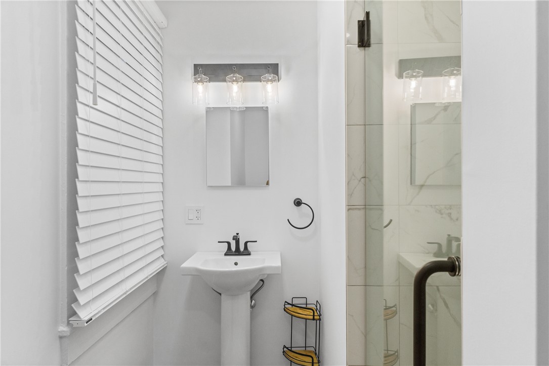 13 Sherman Street Newport, RI 02840 - Photo 26 of 50 Unit 2