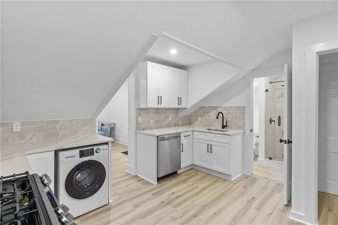 13 Sherman Street Newport, RI 02840 - Photo 37 of 50 Unit 3