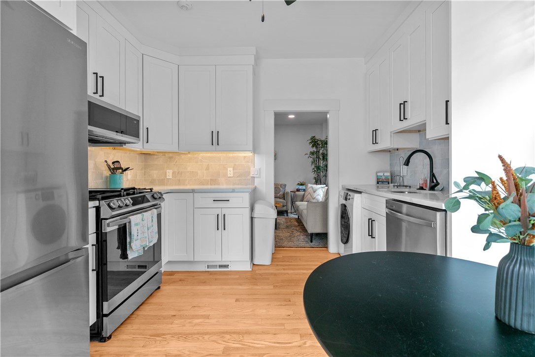 13 Sherman Street Newport, RI 02840 - Photo 4 of 50 Unit 1