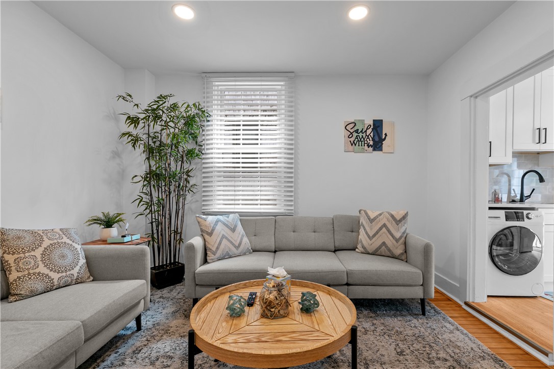 13 Sherman Street Newport, RI 02840 - Photo 10 of 50 Unit 1