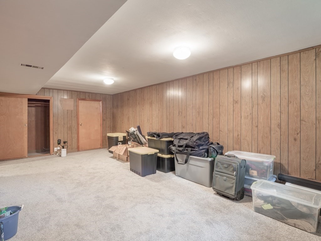 38 Country Road Westford, MA 01886 - Photo 36 of 40 Gallery Image 36