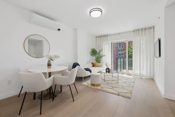 $850,000 | 428 East 9th Street, Unit PH5 | Kensington