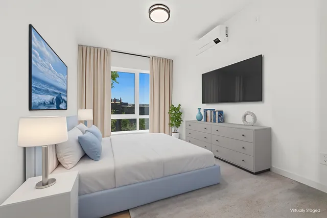 $850,000 | 428 East 9th Street, Unit PH5 | Kensington