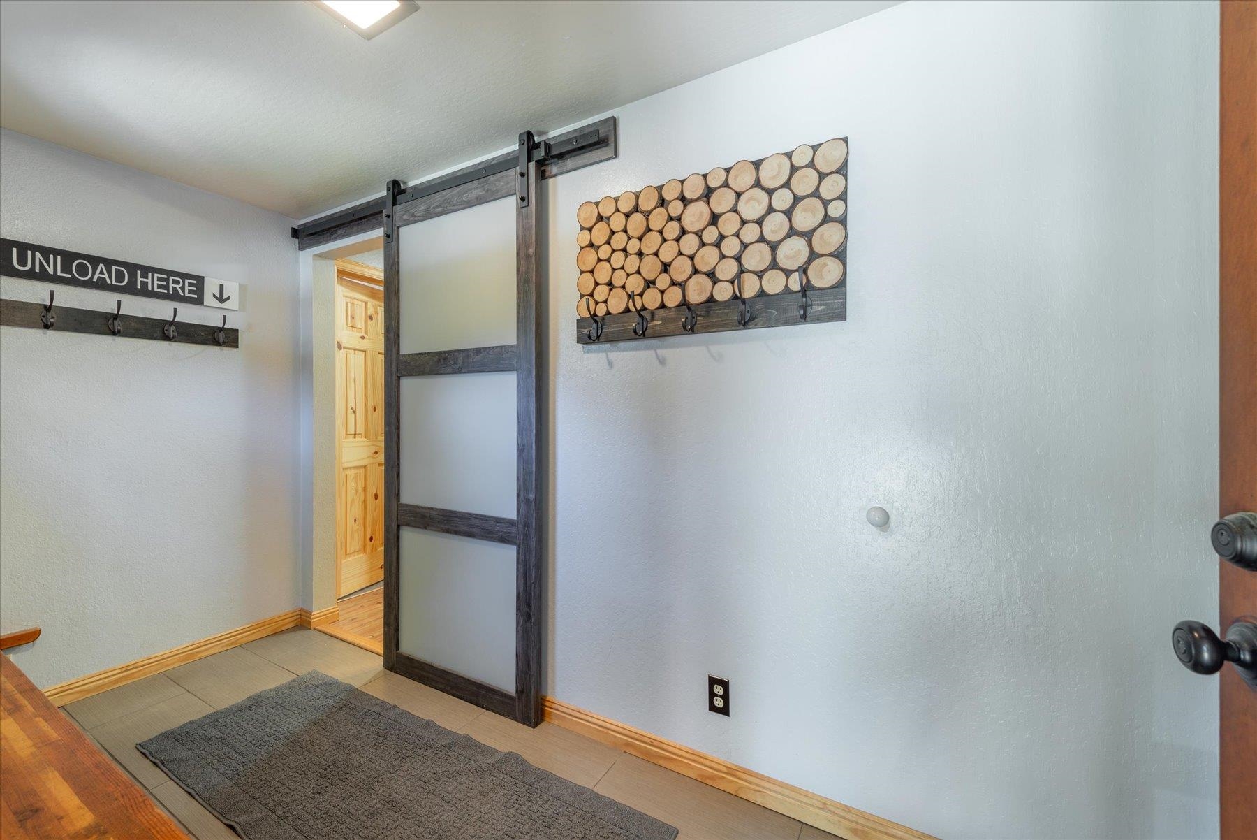 14554 Tyrol Road Truckee, CA 96161 - Photo 6 of 20 Gallery Image 6