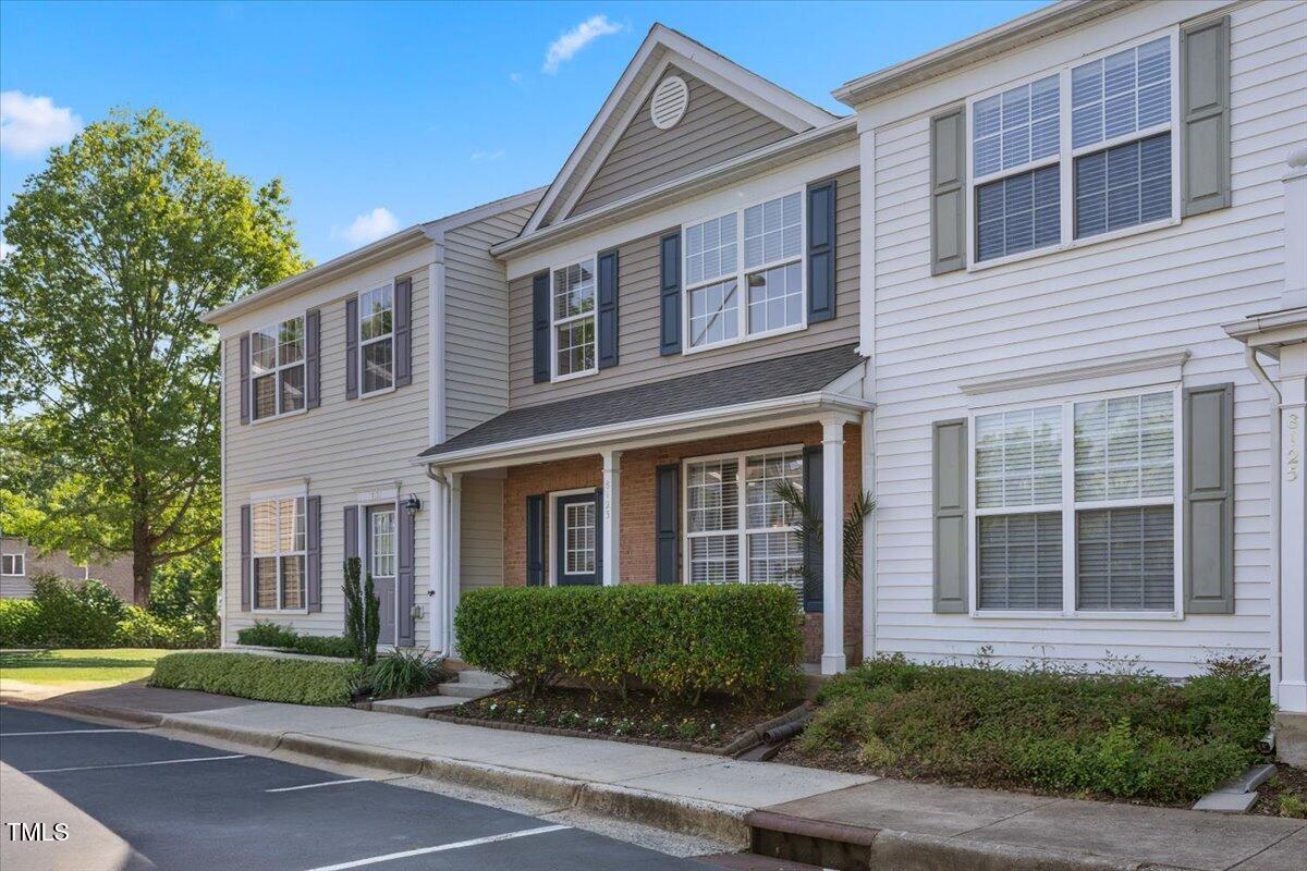 8123 Rhiannon Road Raleigh, NC 27613 - Photo 4 of 47 04-8123 Rhiannon Rd