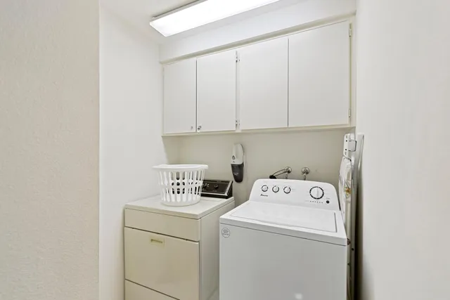 $425,000 | 786 Montana Vista Drive, Palm Desert, CA 92211