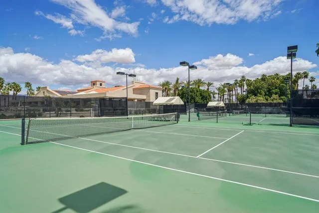 $425,000 | 786 Montana Vista Drive, Palm Desert, CA 92211