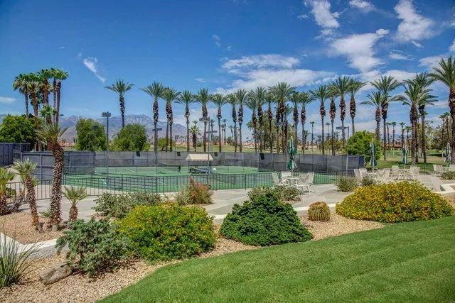 $425,000 | 786 Montana Vista Drive, Palm Desert, CA 92211