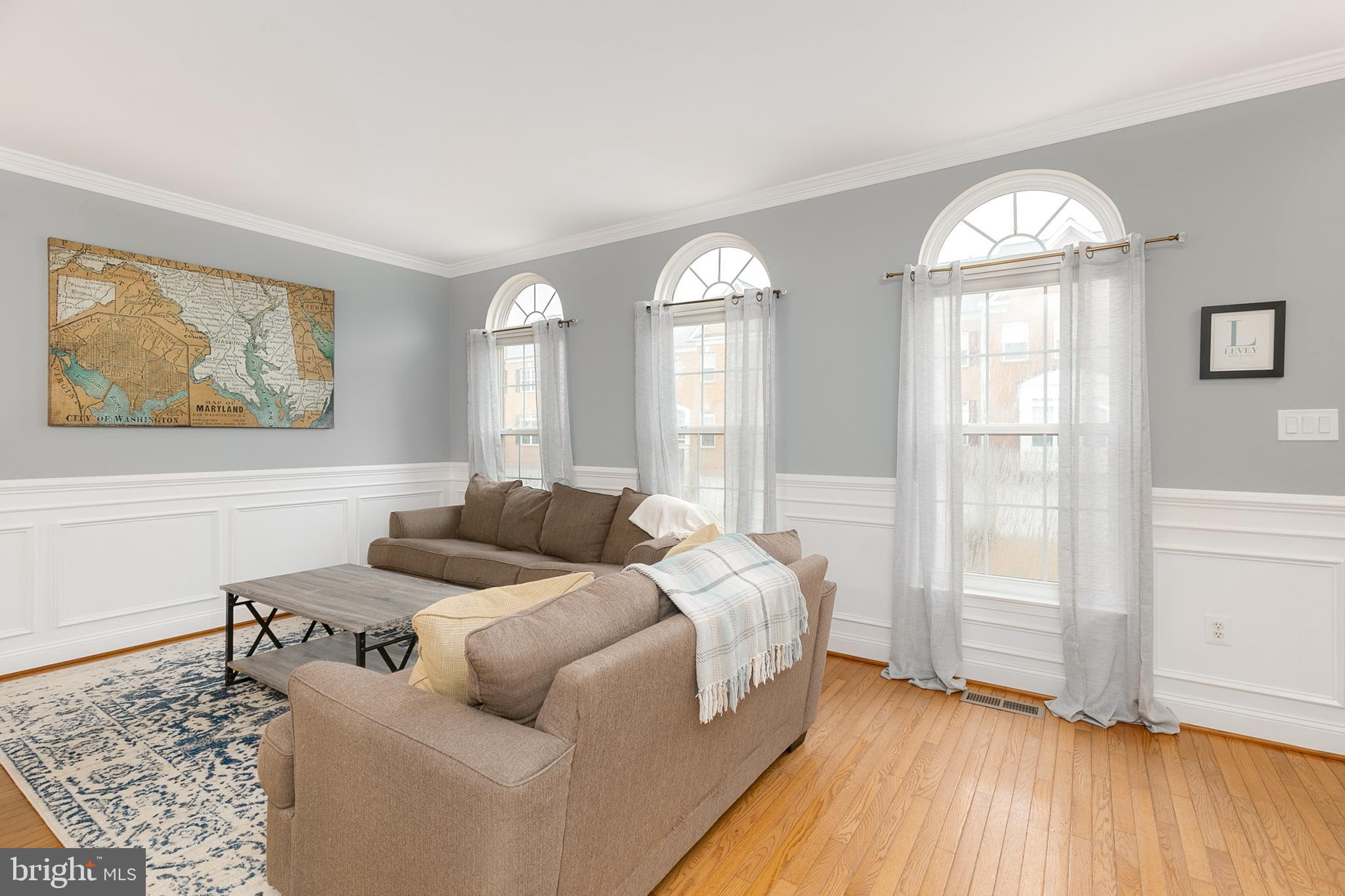 7327 Hampton Manor Place Springfield, VA 22150 - Photo 3 of 51