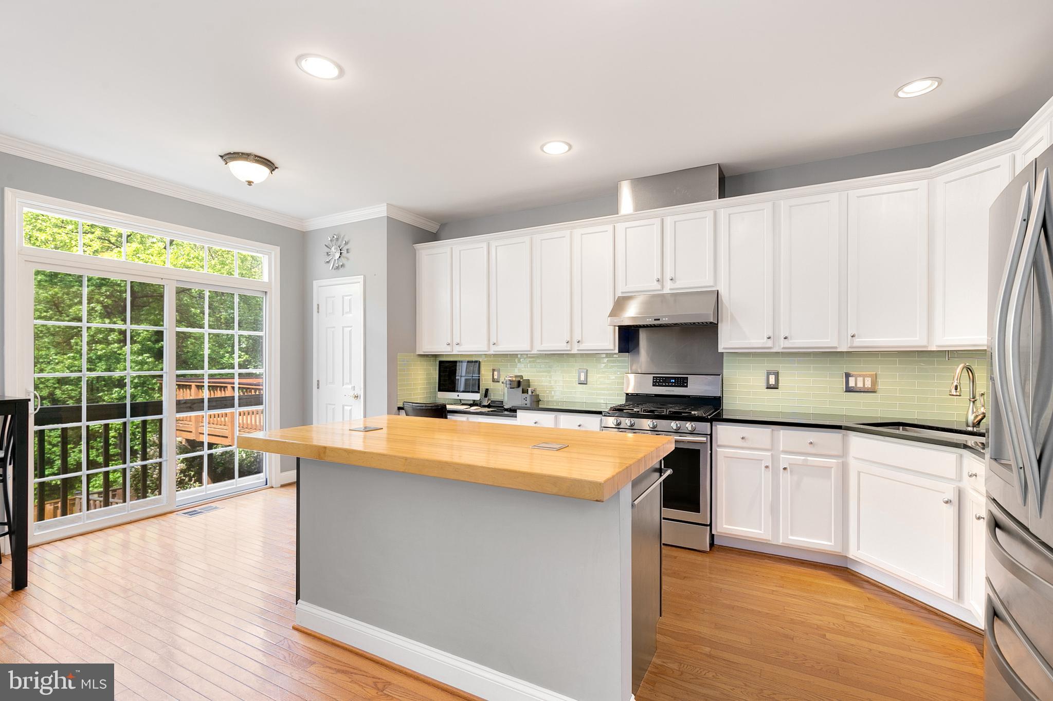 7327 Hampton Manor Place Springfield, VA 22150 - Photo 24 of 51
