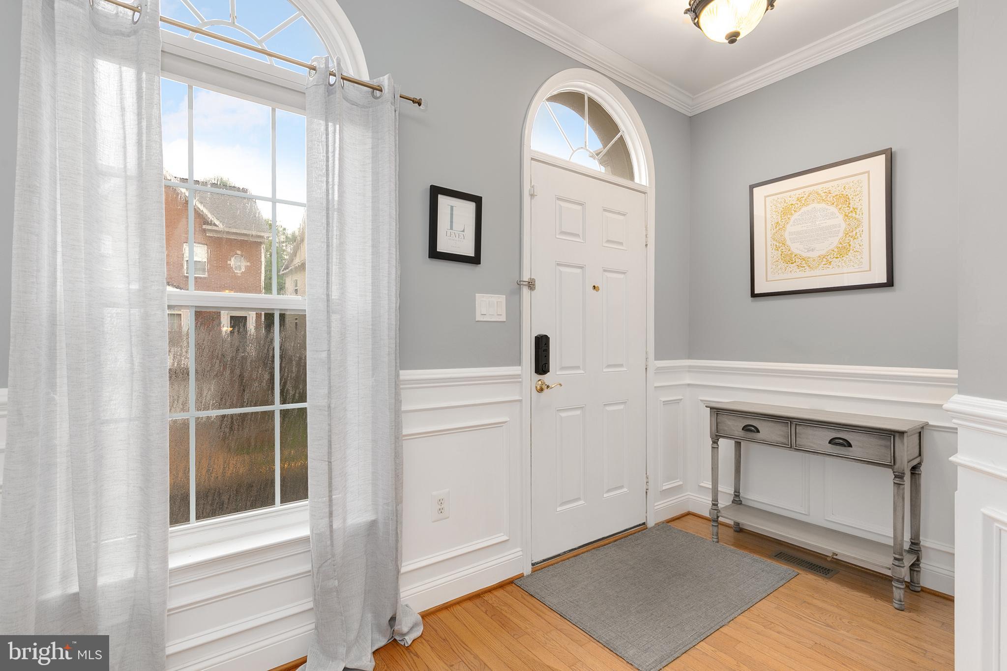 7327 Hampton Manor Place Springfield, VA 22150 - Photo 5 of 51