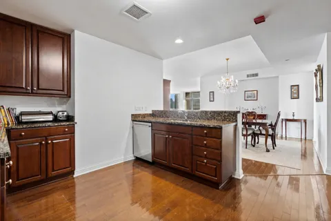$1,375,000 | 21 East Huron Street, Unit 2803, Chicago, IL 60611