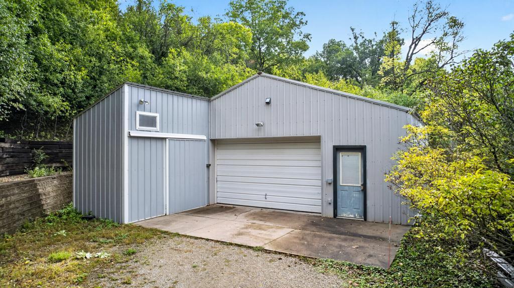 2715 Salem Road Southwest Rochester, MN 55902 - Photo 62 of 79 Gallery Image 62