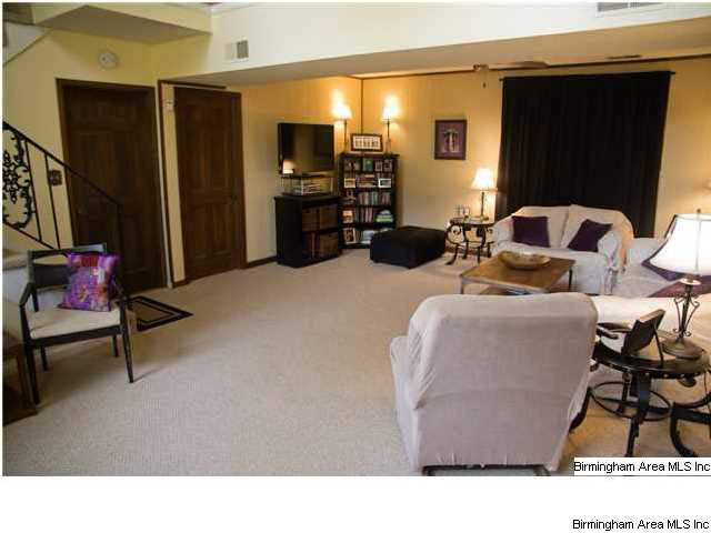 140 Maple Street Alabaster, AL 35114 - Photo 3 of 30 Gallery Image 3
