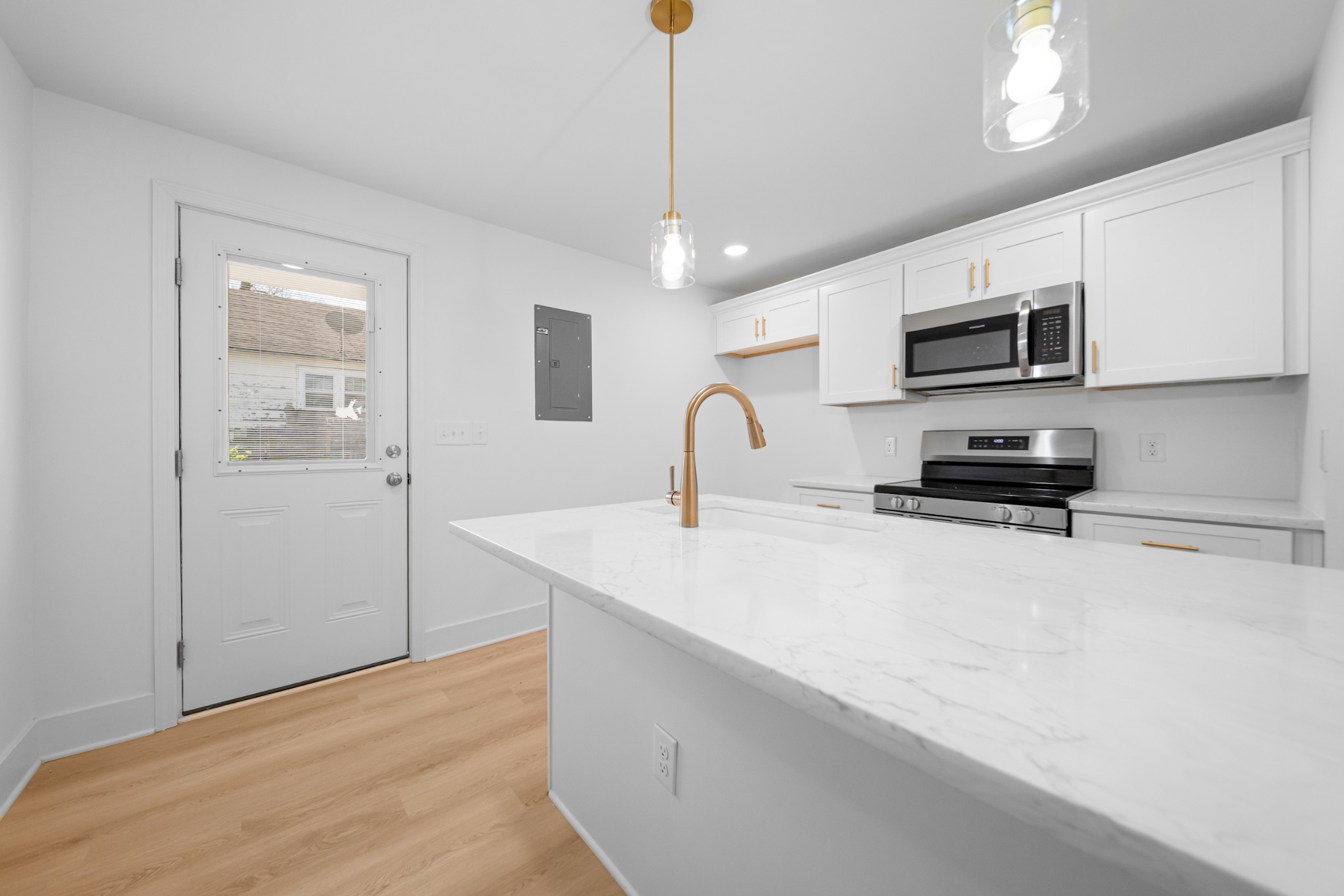 2115 Carter Street Springfield, TN 37172 - Photo 3 of 26