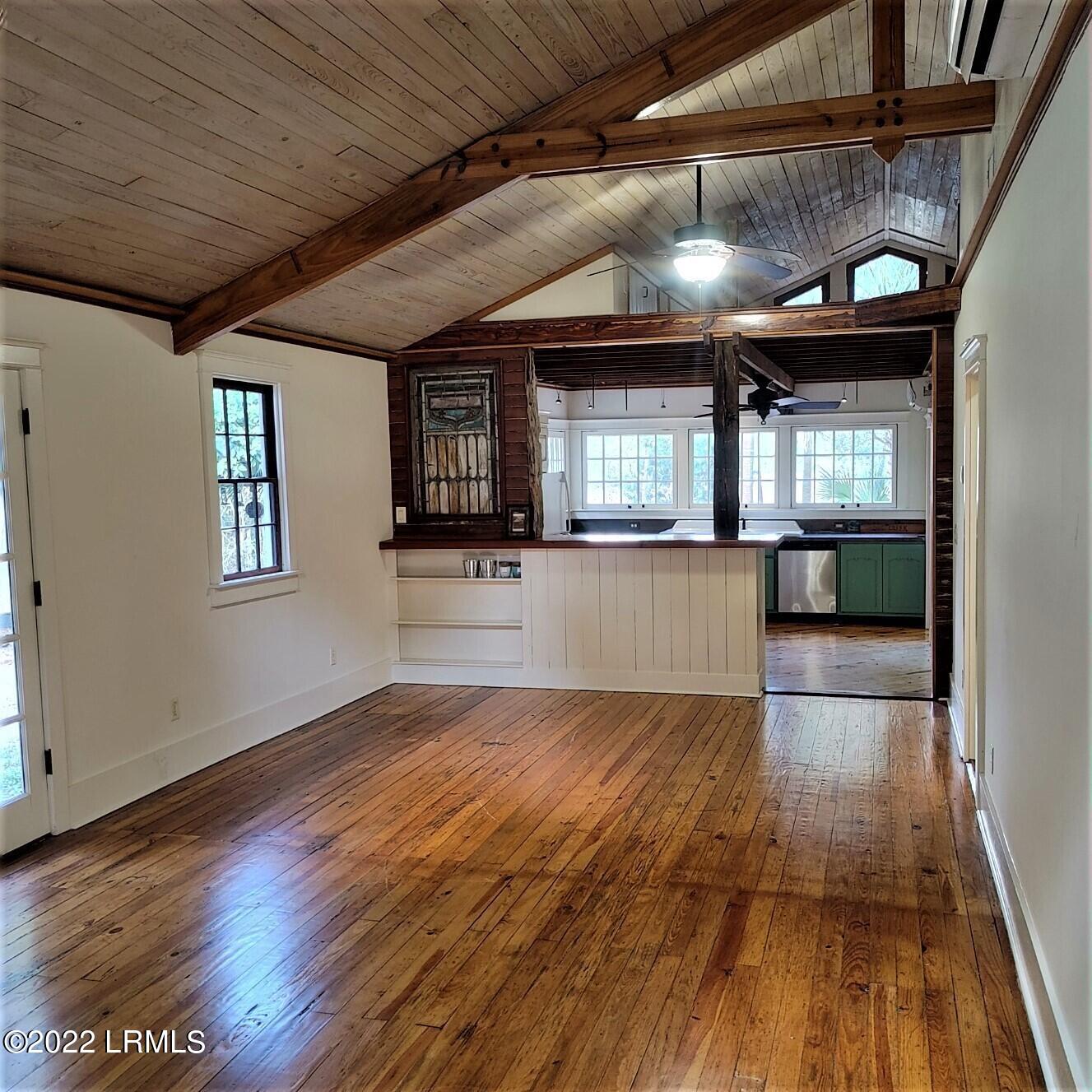 80 Gannet Point Road Beaufort, SC 29907 - Photo 3 of 46 1208221308_HDR (2)