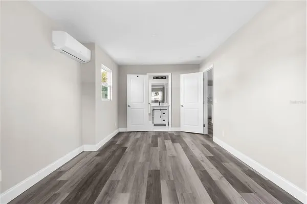 $2,800 | 5318 9th Avenue North, St. Petersburg, FL 33710