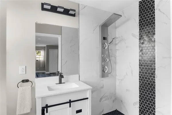 $2,800 | 5318 9th Avenue North, St. Petersburg, FL 33710