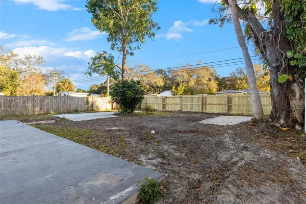 $2,800 | 5318 9th Avenue North, St. Petersburg, FL 33710