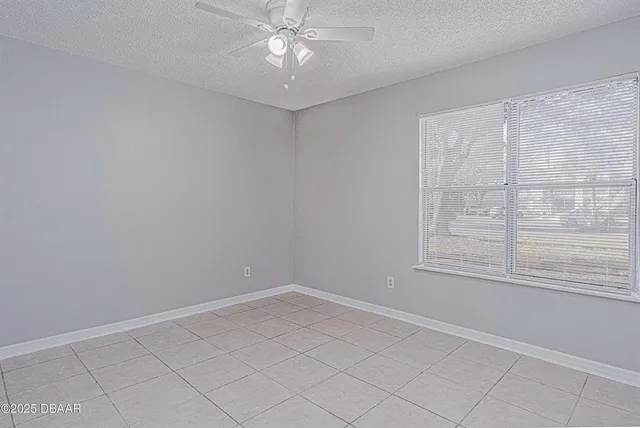 $1,600 | 1600 Big Tree Road, Unit H4, South Daytona, FL 32119