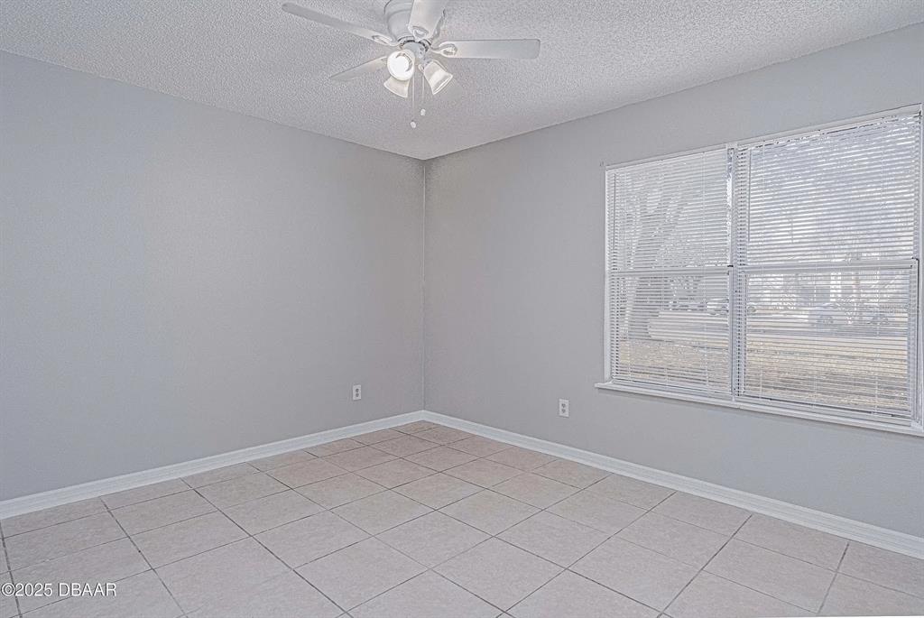 1600 Big Tree Road, Unit H4 South Daytona, FL 32119 - Photo 13 of 19