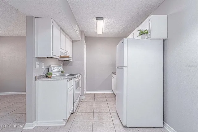 $1,600 | 1600 Big Tree Road, Unit H4, South Daytona, FL 32119