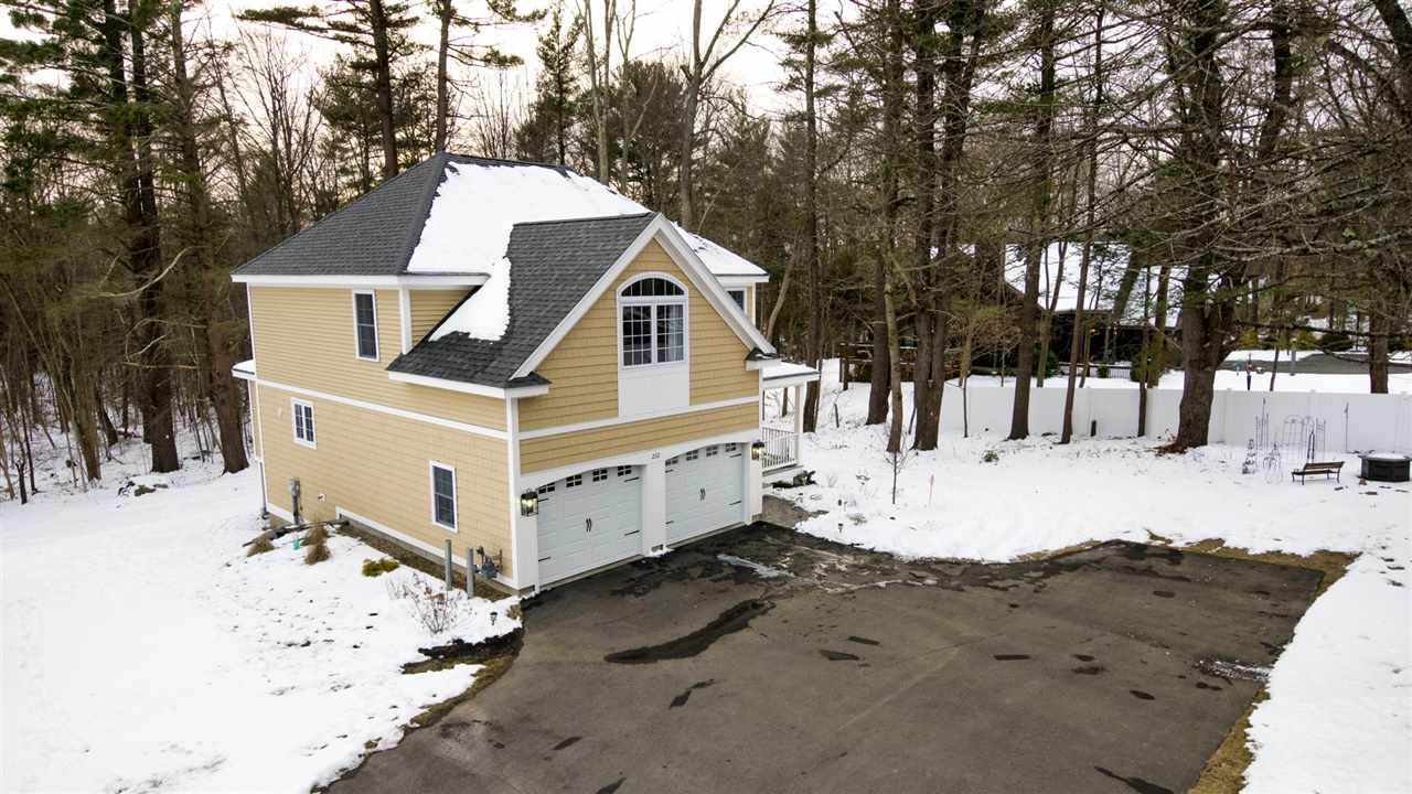 232 Exeter Road Hampton, NH 03842 - Photo 2 of 40