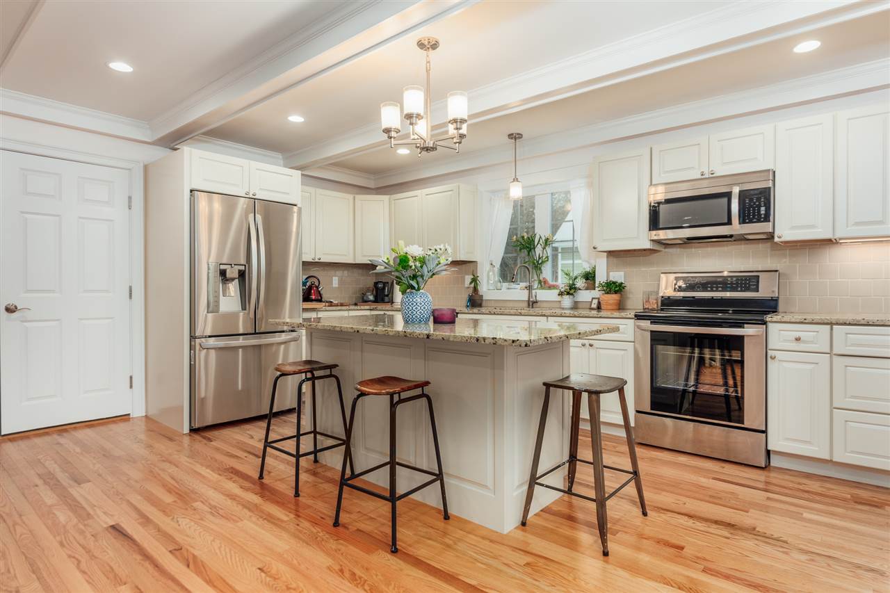 232 Exeter Road Hampton, NH 03842 - Photo 4 of 40