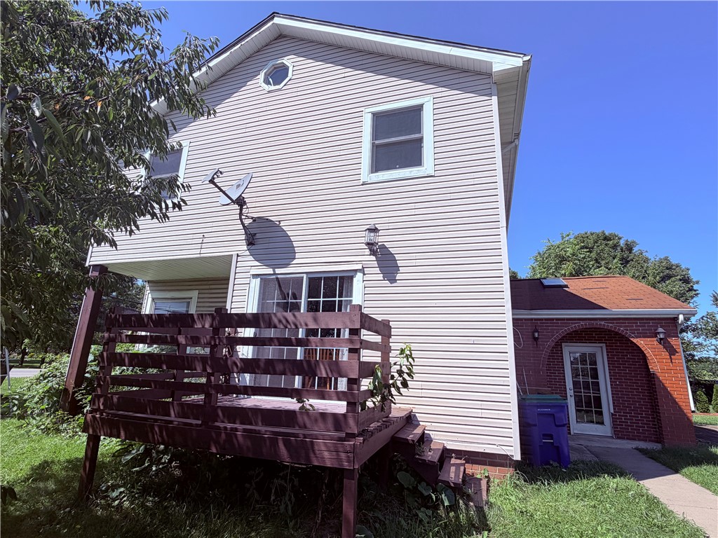 5945 Ward Road Lewiston, NY 14132 - Photo 4 of 31 Gallery Image 4