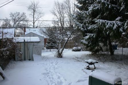 2139 Ridgemont Rear Yard