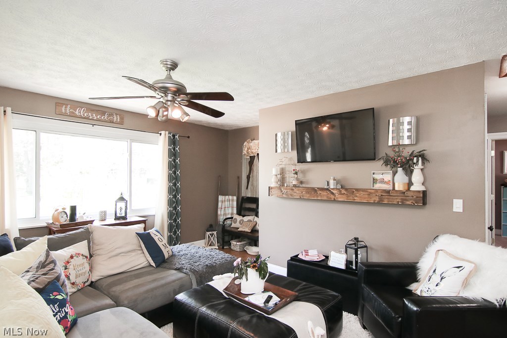 38560 Otten Road North Ridgeville, OH 44039 - Photo 4 of 35