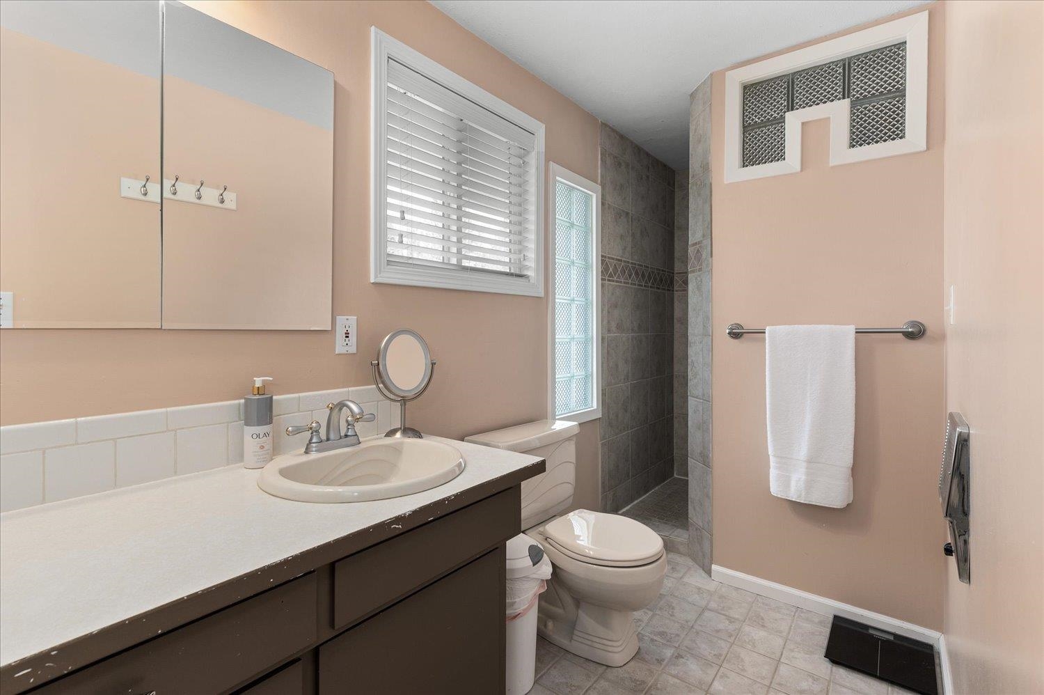 808 North Grove Road Spokane, WA 99224 - Photo 29 of 47