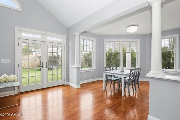 $3,095,000 | 27 MacArthur Drive, Old Greenwich, CT 06870