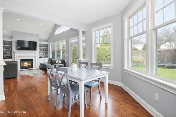 $3,095,000 | 27 MacArthur Drive, Old Greenwich, CT 06870