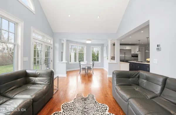 $3,095,000 | 27 MacArthur Drive, Old Greenwich, CT 06870