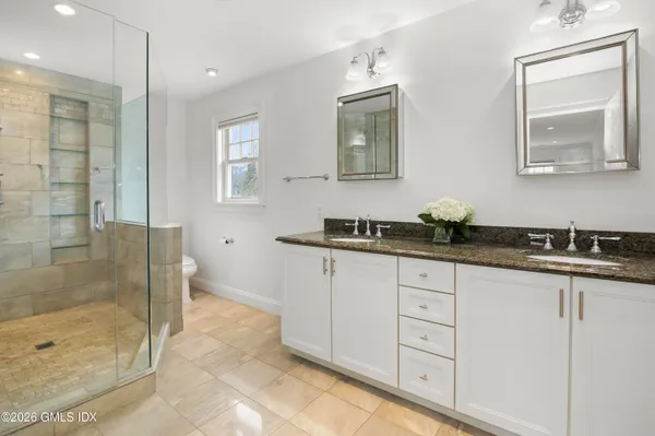 $3,095,000 | 27 MacArthur Drive, Old Greenwich, CT 06870
