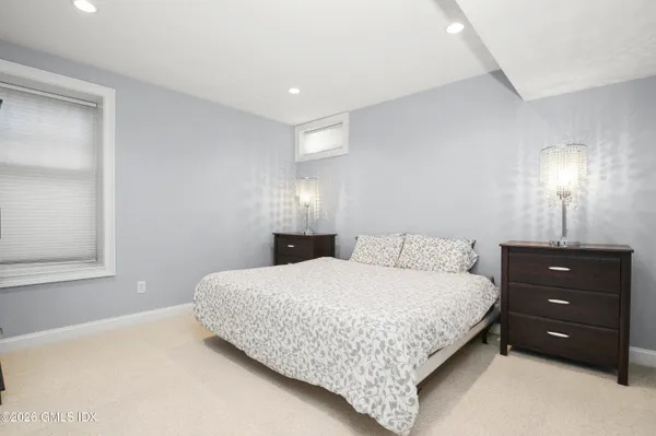 $3,095,000 | 27 MacArthur Drive, Old Greenwich, CT 06870