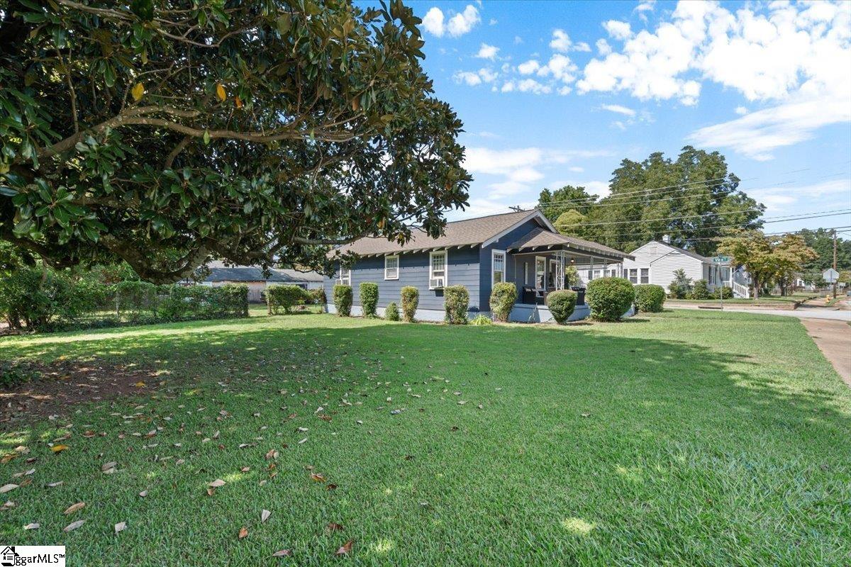 119 Perry Road Greenville, SC 29609 - Photo 2 of 28 Gallery Image 2