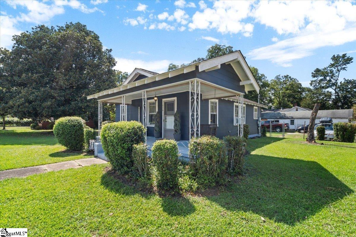 119 Perry Road Greenville, SC 29609 - Photo 3 of 28 Gallery Image 3